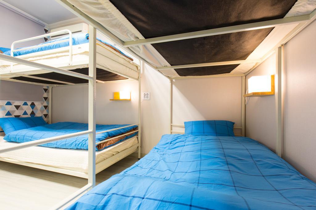 Oh Blue Guesthouse Сеул Номер фото