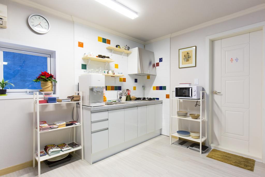 Oh Blue Guesthouse Сеул Номер фото
